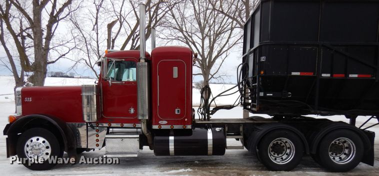 image for item IA9352 1999 Peterbilt 379  semi truck