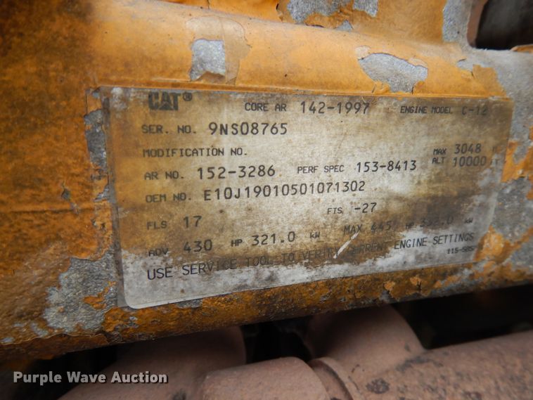 image for item IA9352 1999 Peterbilt 379  semi truck