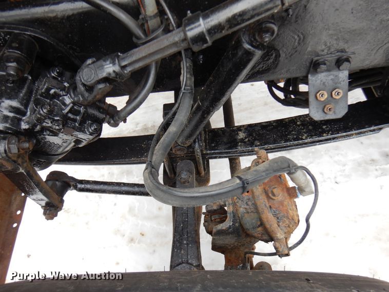 image for item IA9352 1999 Peterbilt 379  semi truck