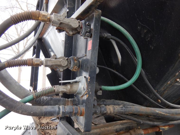 image for item IA9353 1999 Trinity live bottom trailer