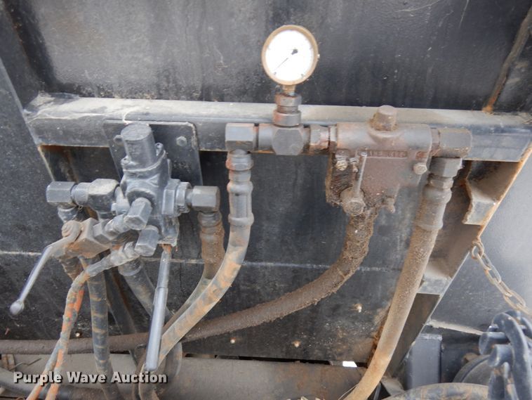 image for item IA9353 1999 Trinity live bottom trailer