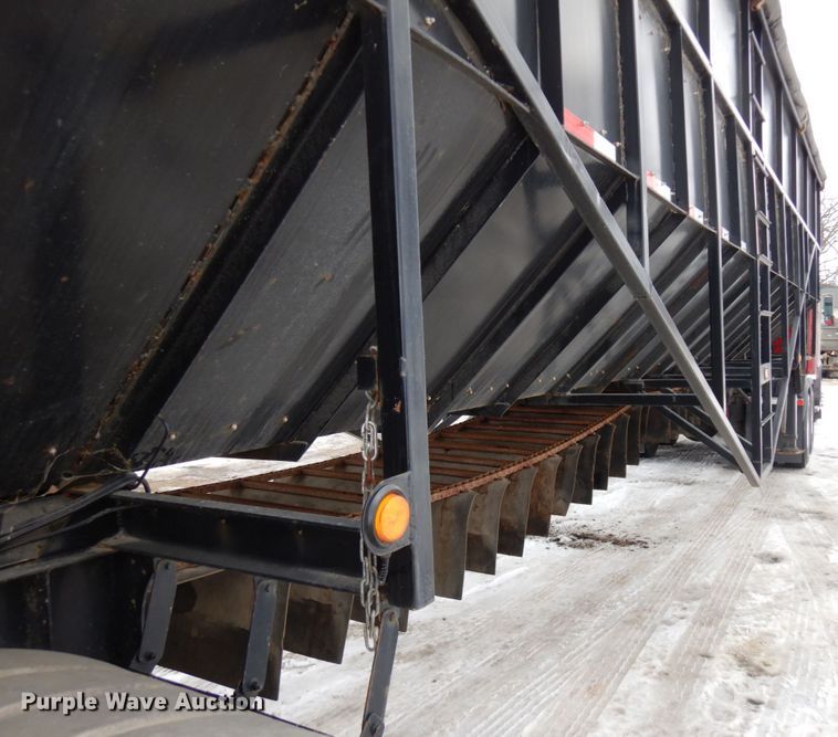 image for item IA9353 1999 Trinity live bottom trailer