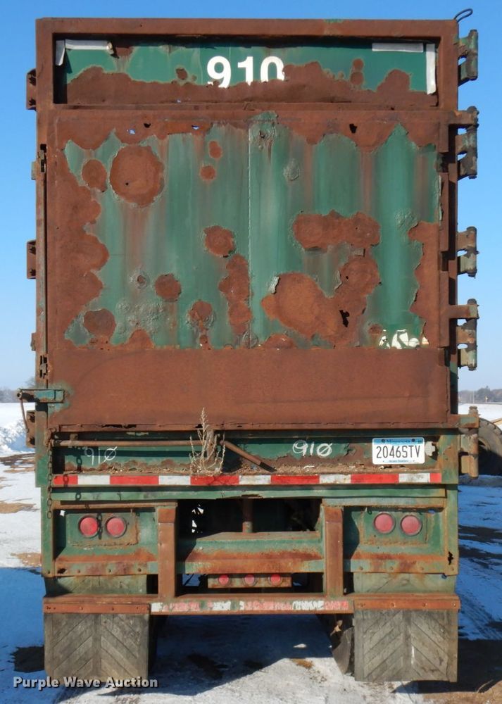 image for item IA9365 1998 Wilkens 45108CC walking floor trailer