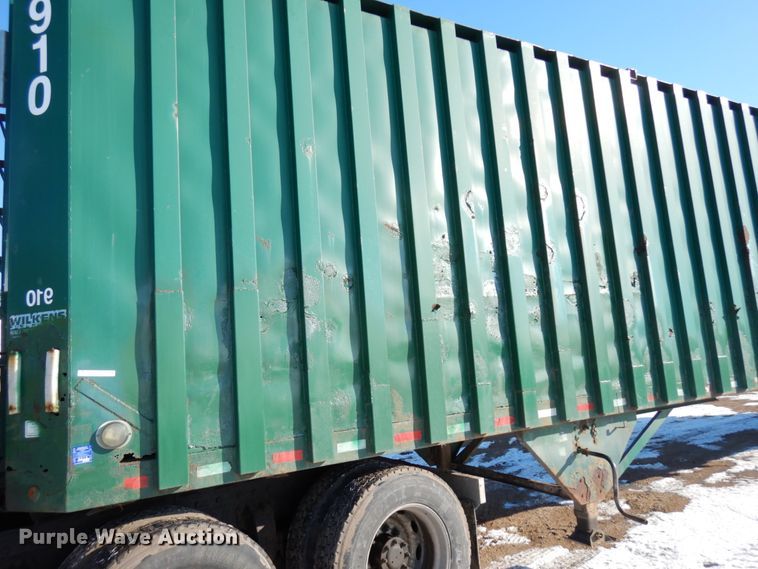 image for item IA9365 1998 Wilkens 45108CC walking floor trailer