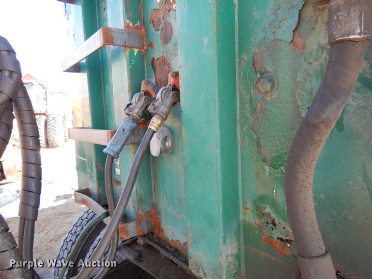 image for item IA9365 1998 Wilkens 45108CC walking floor trailer