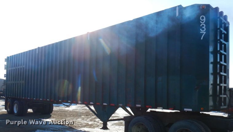 image for item IA9366 1999 Wilkens 45108CC walking floor trailer