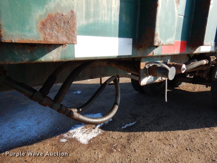 image for item IA9366 1999 Wilkens 45108CC walking floor trailer