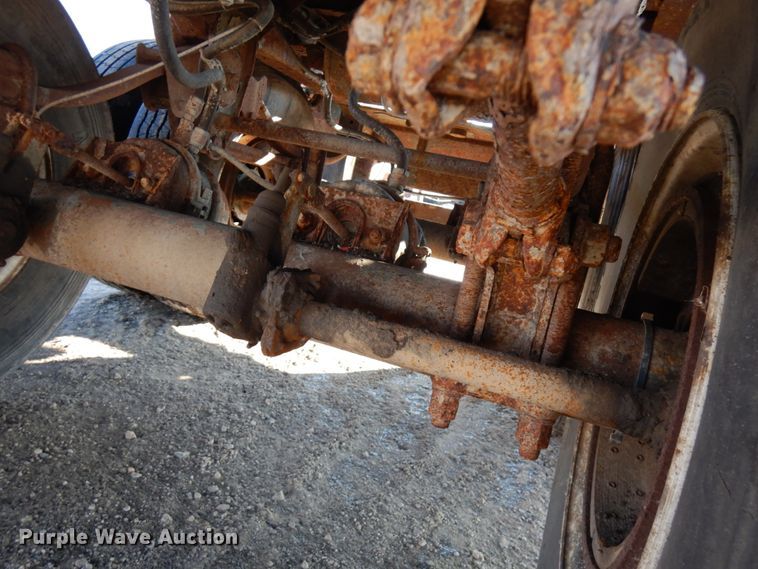 image for item IA9366 1999 Wilkens 45108CC walking floor trailer