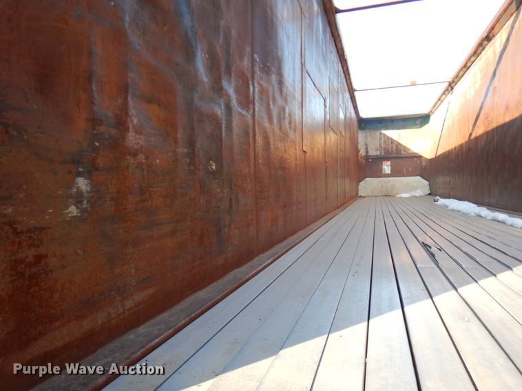 image for item IA9366 1999 Wilkens 45108CC walking floor trailer