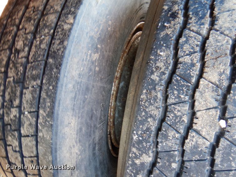 image for item IA9366 1999 Wilkens 45108CC walking floor trailer