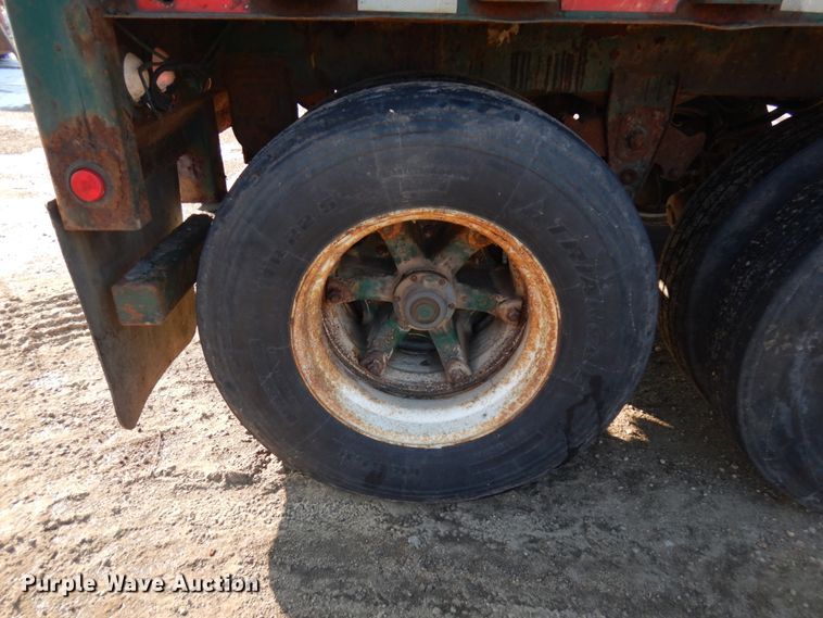 image for item IA9366 1999 Wilkens 45108CC walking floor trailer