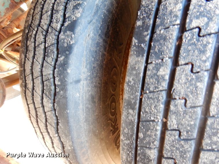 image for item IA9366 1999 Wilkens 45108CC walking floor trailer