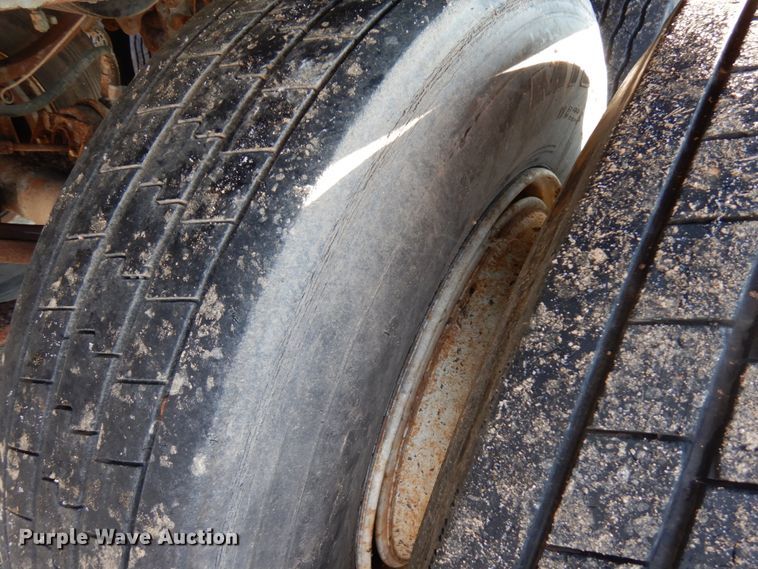 image for item IA9366 1999 Wilkens 45108CC walking floor trailer