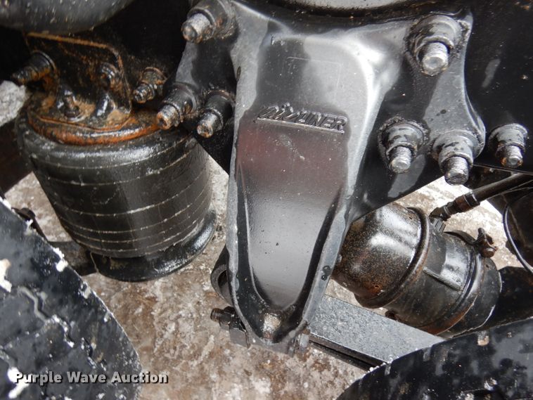 image for item IA9367 2013 Freightliner Cascadia  semi truck