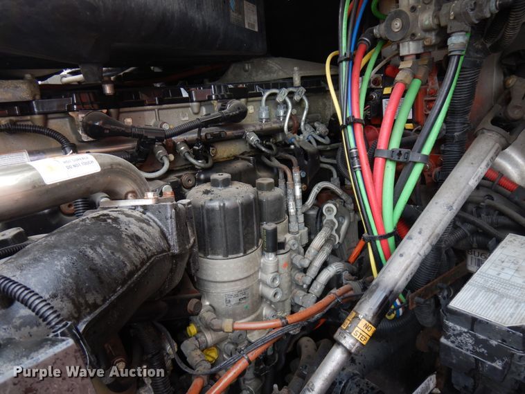 image for item IA9367 2013 Freightliner Cascadia  semi truck