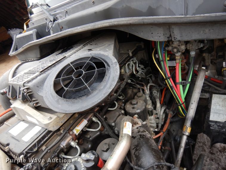 image for item IA9367 2013 Freightliner Cascadia  semi truck