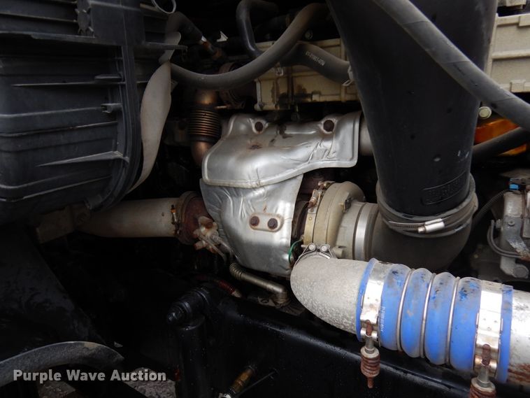 image for item IA9367 2013 Freightliner Cascadia  semi truck