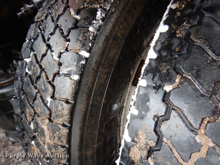 image for item IA9367 2013 Freightliner Cascadia  semi truck