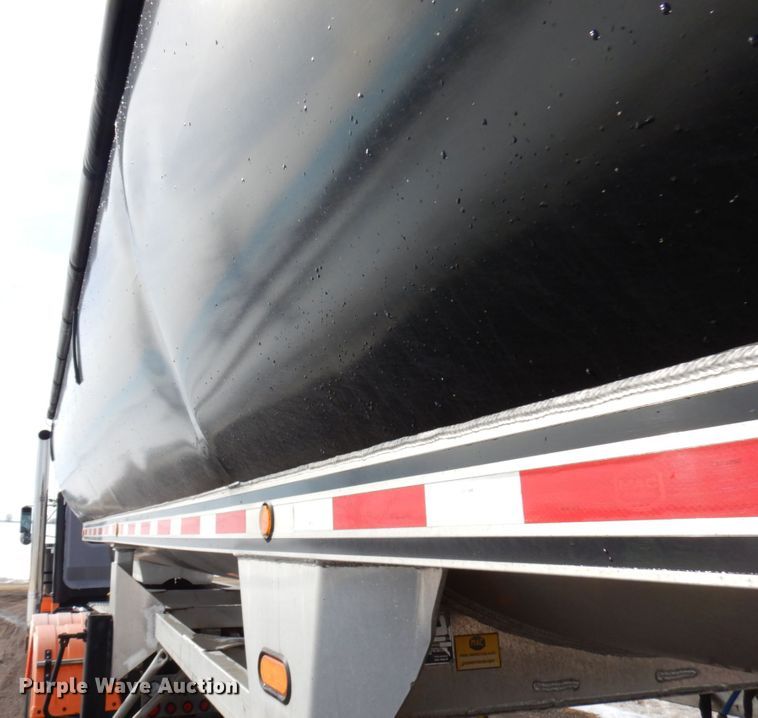 image for item IA9378 2010 Mac Trailers end dump trailer