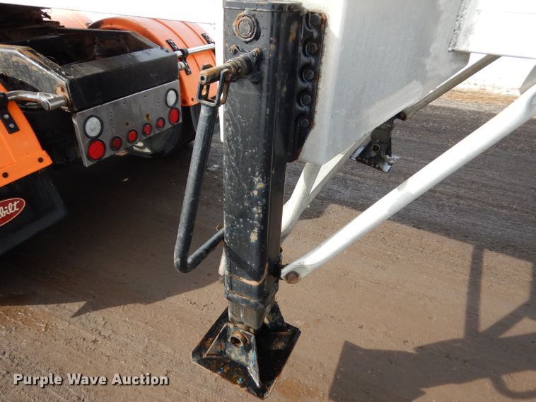 image for item IA9378 2010 Mac Trailers end dump trailer