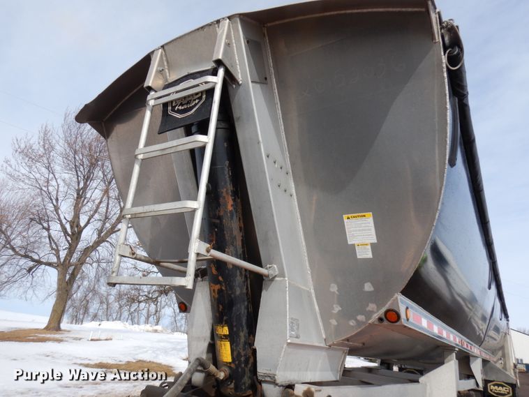 image for item IA9378 2010 Mac Trailers end dump trailer