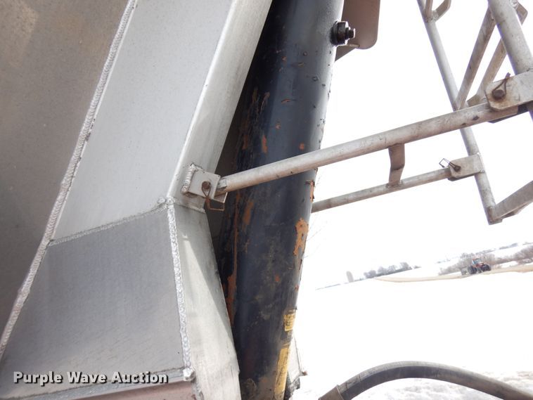 image for item IA9378 2010 Mac Trailers end dump trailer