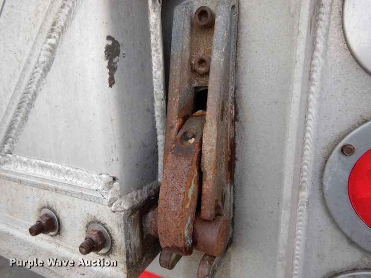 image for item IA9378 2010 Mac Trailers end dump trailer