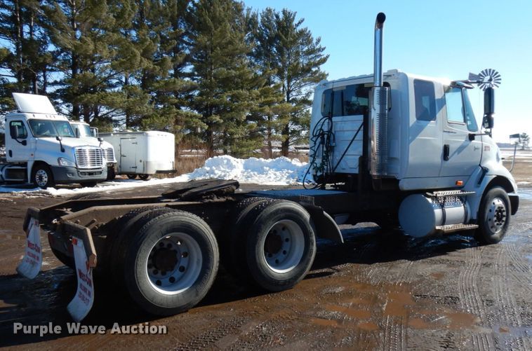 image for item IA9412 2007 International 8600  semi truck