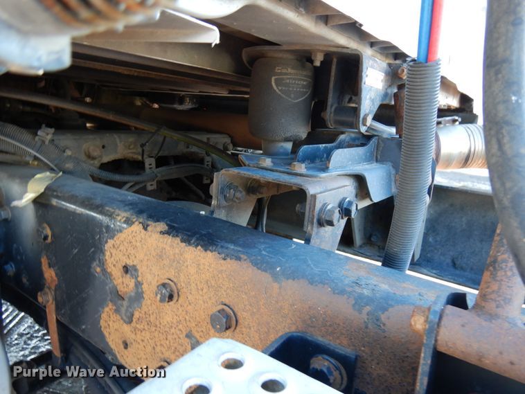 image for item IA9412 2007 International 8600  semi truck