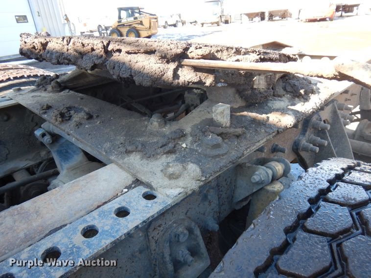 image for item IA9412 2007 International 8600  semi truck