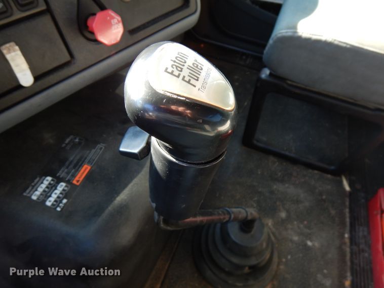 image for item IA9412 2007 International 8600  semi truck