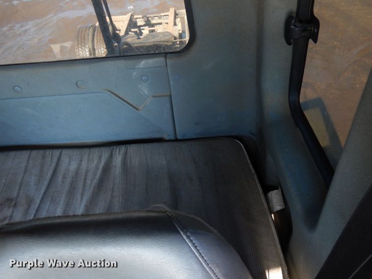 image for item IA9412 2007 International 8600  semi truck