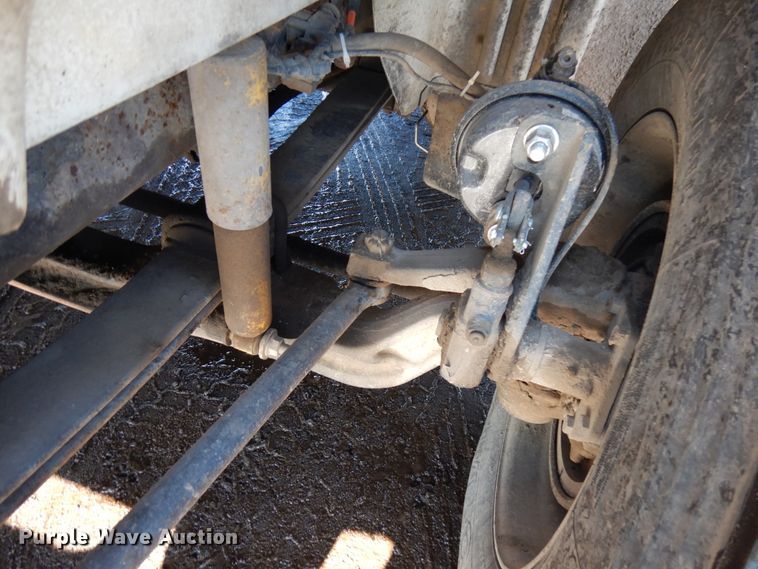 image for item IA9412 2007 International 8600  semi truck