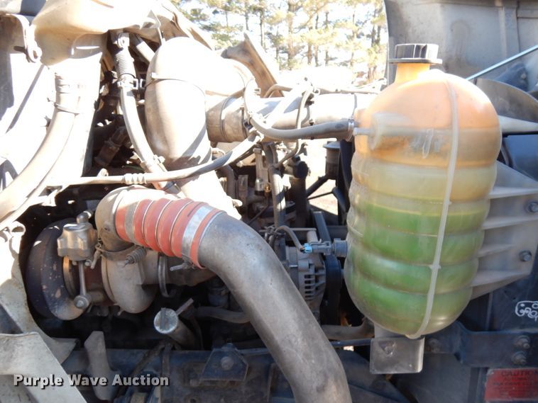 image for item IA9412 2007 International 8600  semi truck