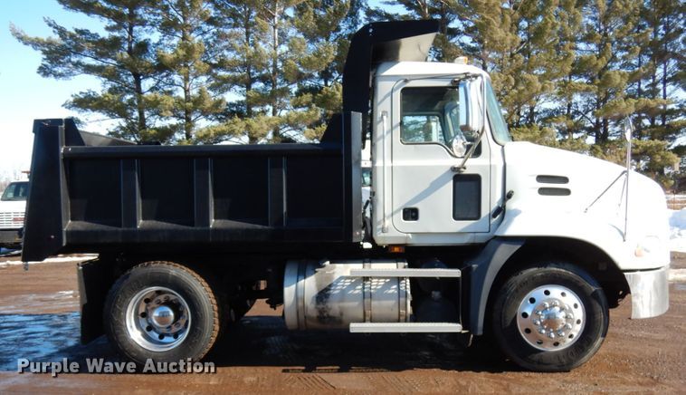 image for item IA9413 2007 Mack CXN612  dump truck