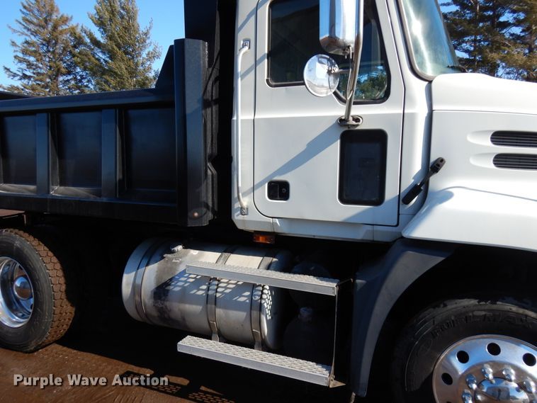 image for item IA9413 2007 Mack CXN612  dump truck