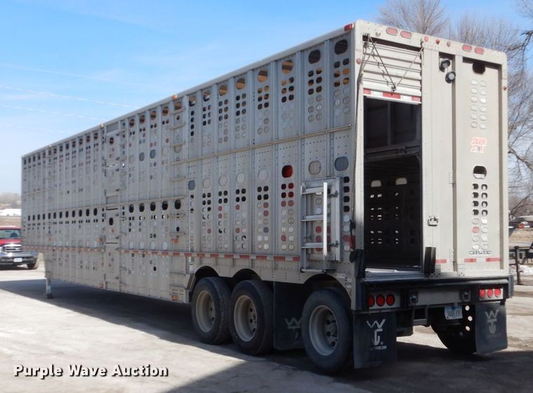 image for item IK9789 2005 Wilson PSDCL-402  livestock trailer