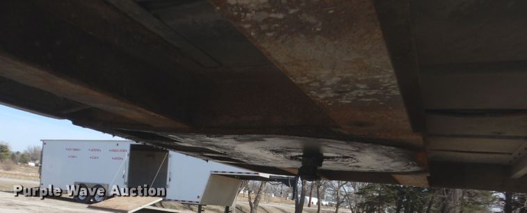 image for item IK9789 2005 Wilson PSDCL-402  livestock trailer