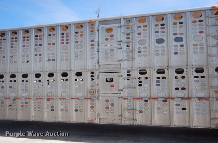 image for item IK9789 2005 Wilson PSDCL-402  livestock trailer