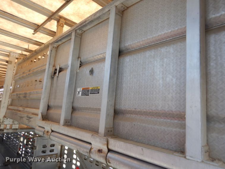 image for item IK9789 2005 Wilson PSDCL-402  livestock trailer
