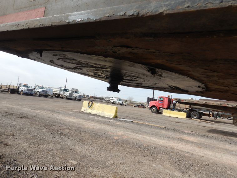 image for item IK9800 2001 Talbert T4DW50SAHRG1-11 lowboy equipment trailer