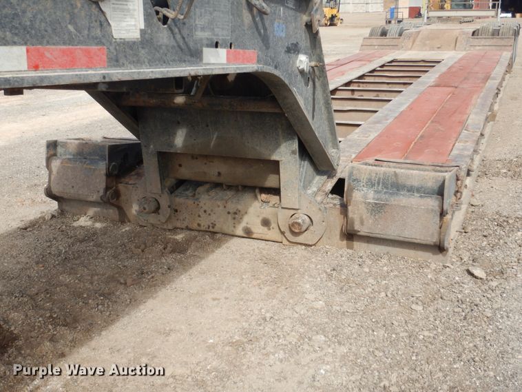 image for item IK9800 2001 Talbert T4DW50SAHRG1-11 lowboy equipment trailer