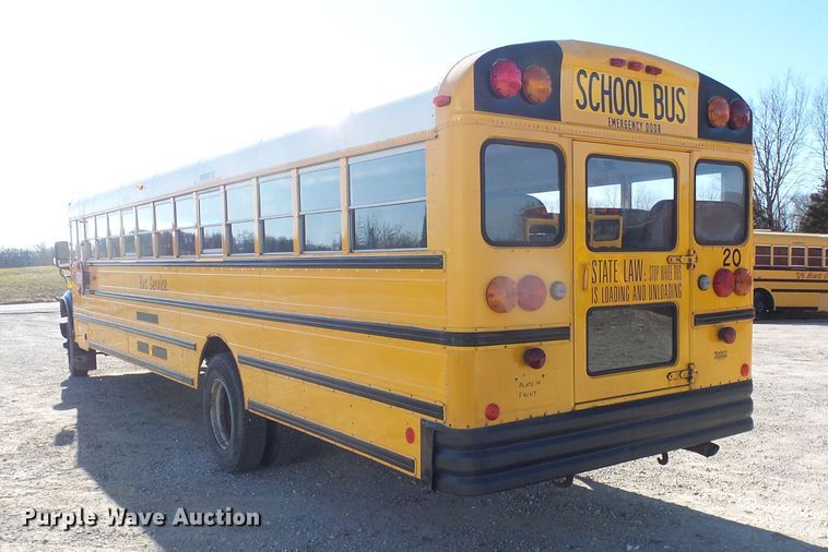 image for item DC2872 2000 International 3800  school bus