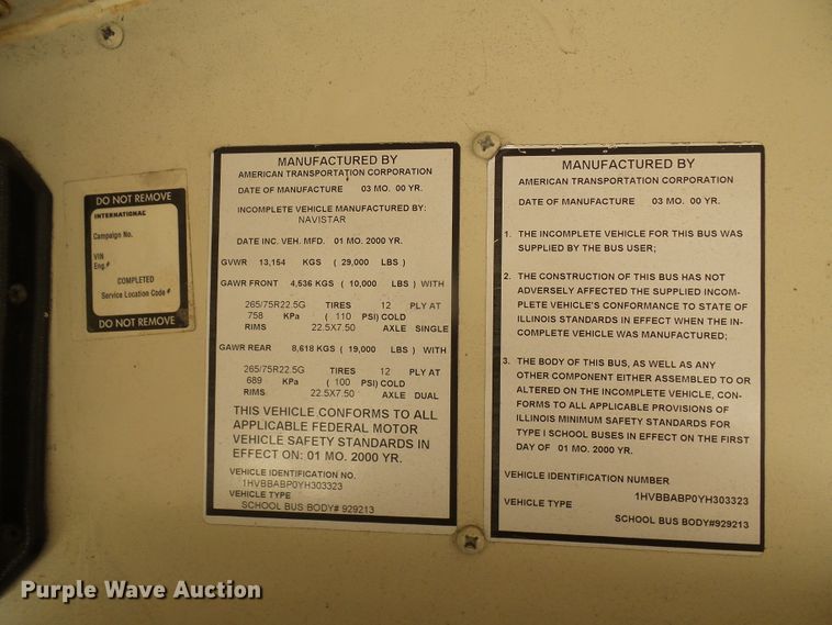 image for item DC2872 2000 International 3800  school bus