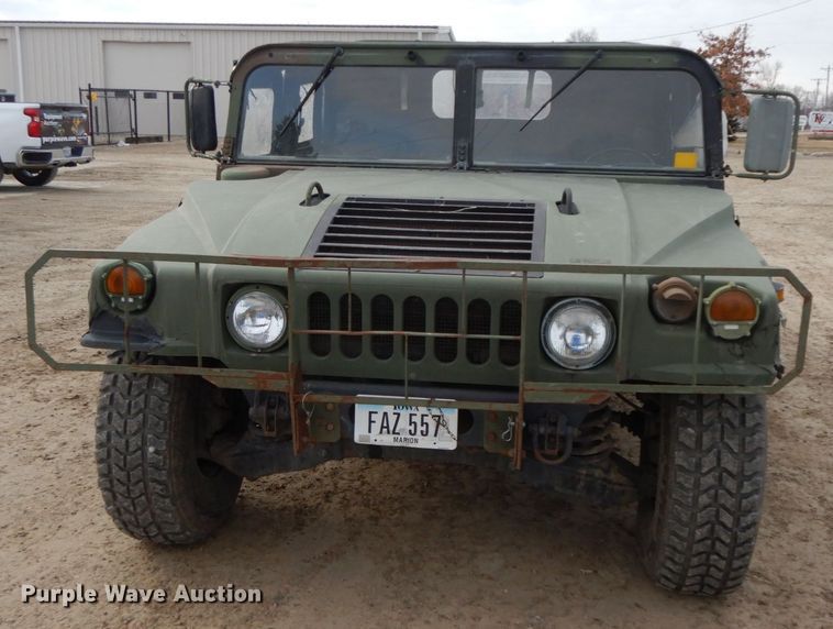 image for item DF6491 1990 Am General M998 Humvee  SUV