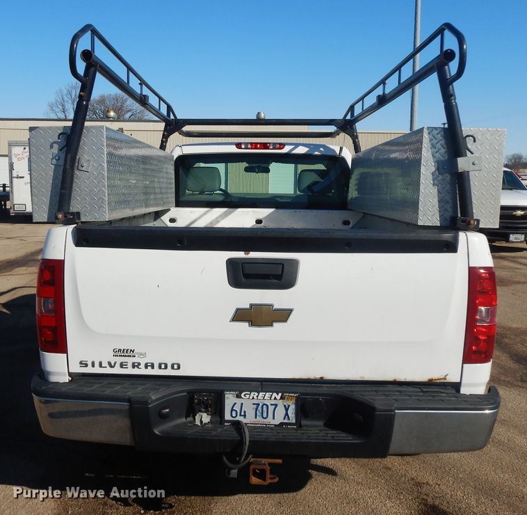 image for item DF6757 2011 Chevrolet Silverado 1500  pickup truck