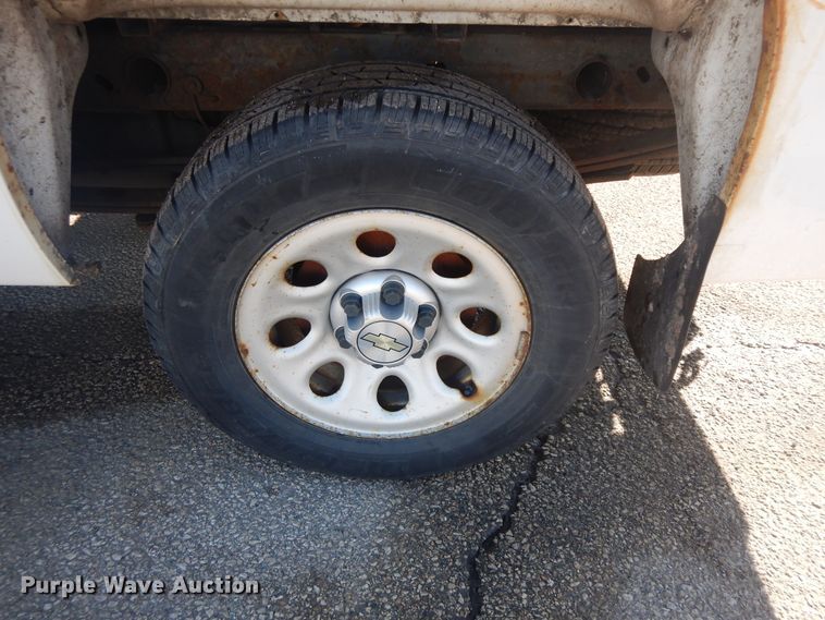 image for item DF6757 2011 Chevrolet Silverado 1500  pickup truck