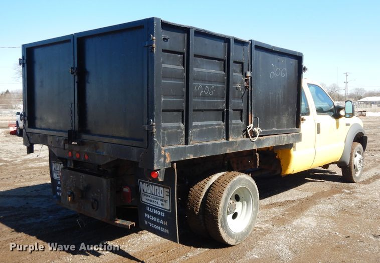 image for item DF6760 2005 Ford F450  flat dump bed truck