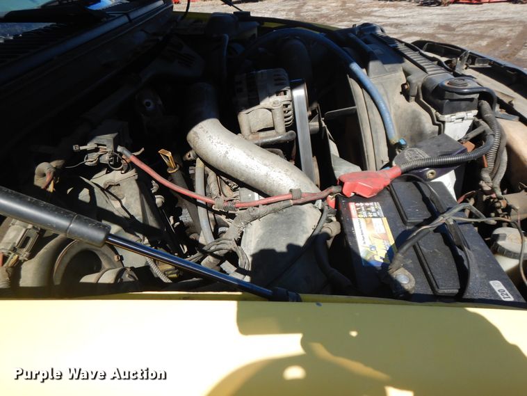 image for item DF6760 2005 Ford F450  flat dump bed truck