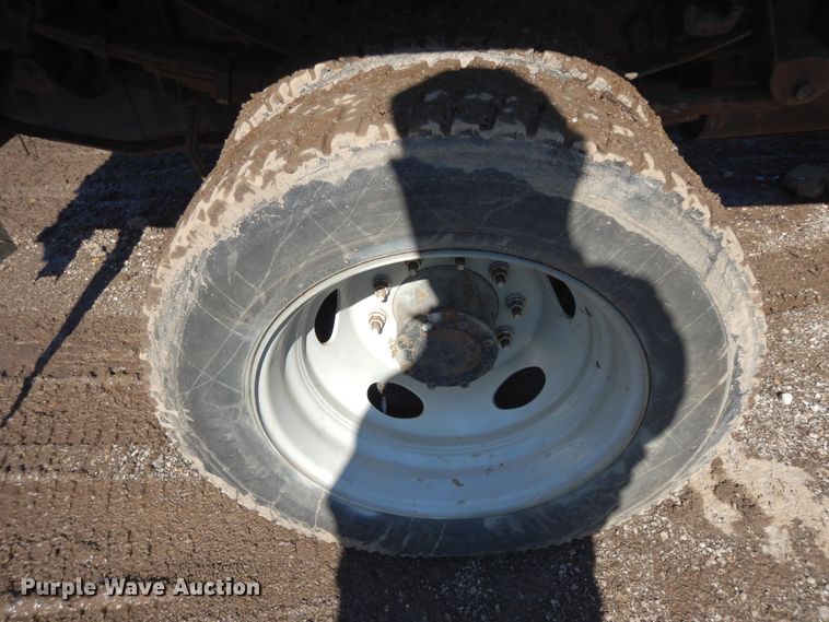 image for item DF6760 2005 Ford F450  flat dump bed truck